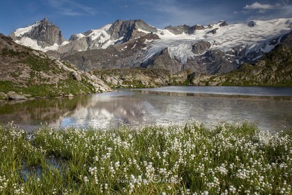Le lac Lérié, face à la Meije© Duncan MacArthur