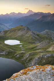 Un lever de jour aux lacs de Malrif, le petit Laus et le Mézan© Duncan MacArthur