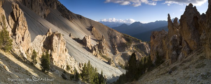 La Casse Déserte sur la route du col Izoard© Duncan MacArthur