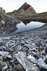 Les pierres givrées au lac d'Asti sous la Taillante© Duncan MacArthur