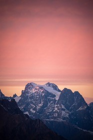 Le Pelvoux au coucher de soleil©Pierre Barrot