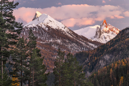 La Roche des Clots et la Selle un soir de fin d'automne.© Duncan MacArthur